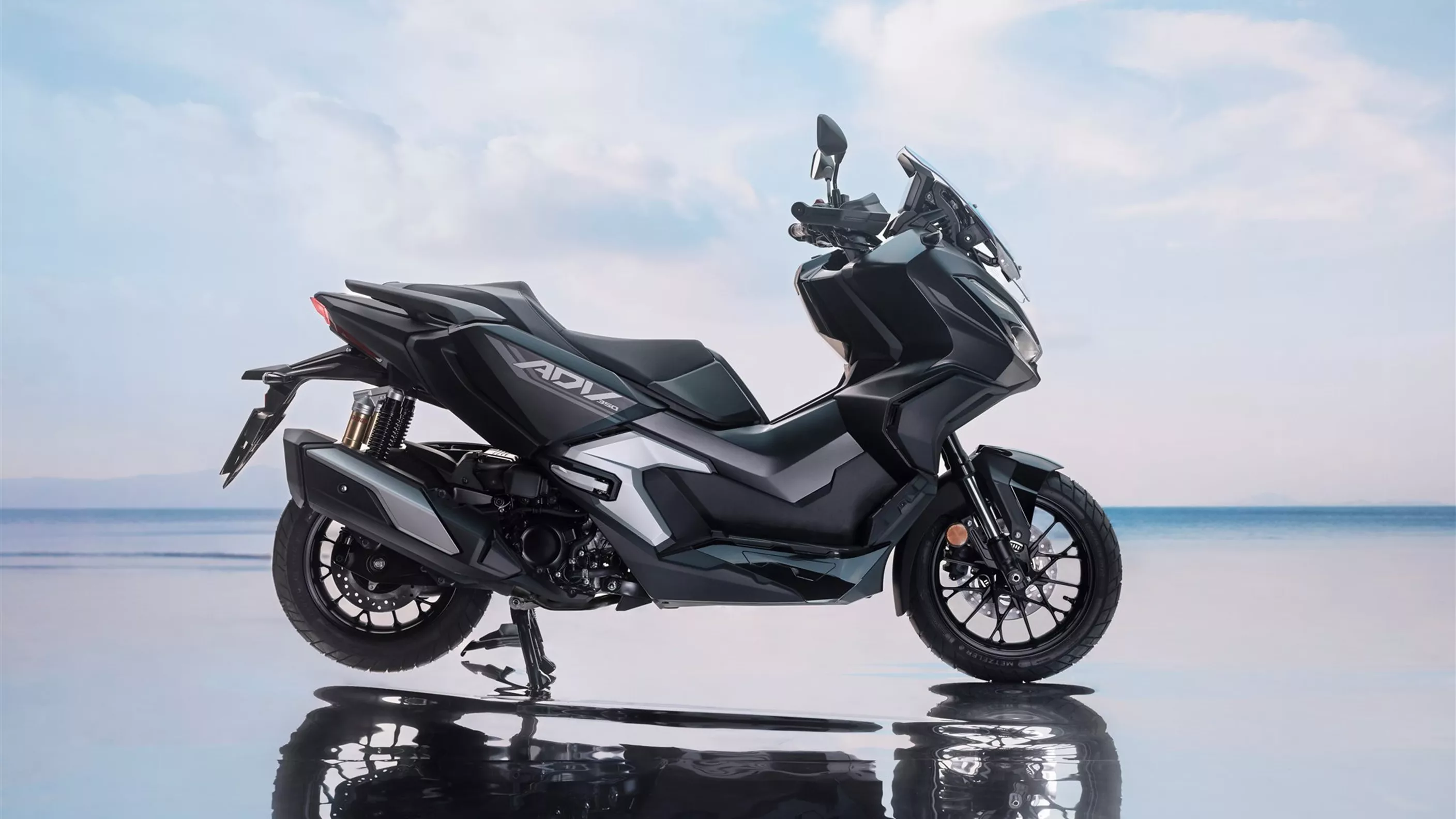 Mise à jour 2025 pour le Honda ADV350 Mise à jour 2025 pour le Honda ADV350