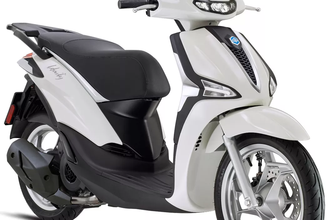 Piaggio predstavuje na EICMA novinky skútrov pre rok 2025. Nové modely sú určené pre širokú cieľovú skupinu, ktorá hľadá pohodlie pri jazde ako v mestskej premávke, tak aj na dlhších trasách. Tu je prehľad.