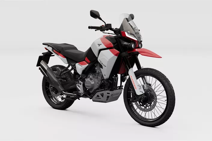 Moto Morini expands its model range and presents the Alltrhike 450, a compact, off-road capable motorcycle for adventure enthusiasts. The name "Alltrhike" incorporates the English word "Hike" - meaning "to wander" - aiming to evoke a sense of wanderlust.