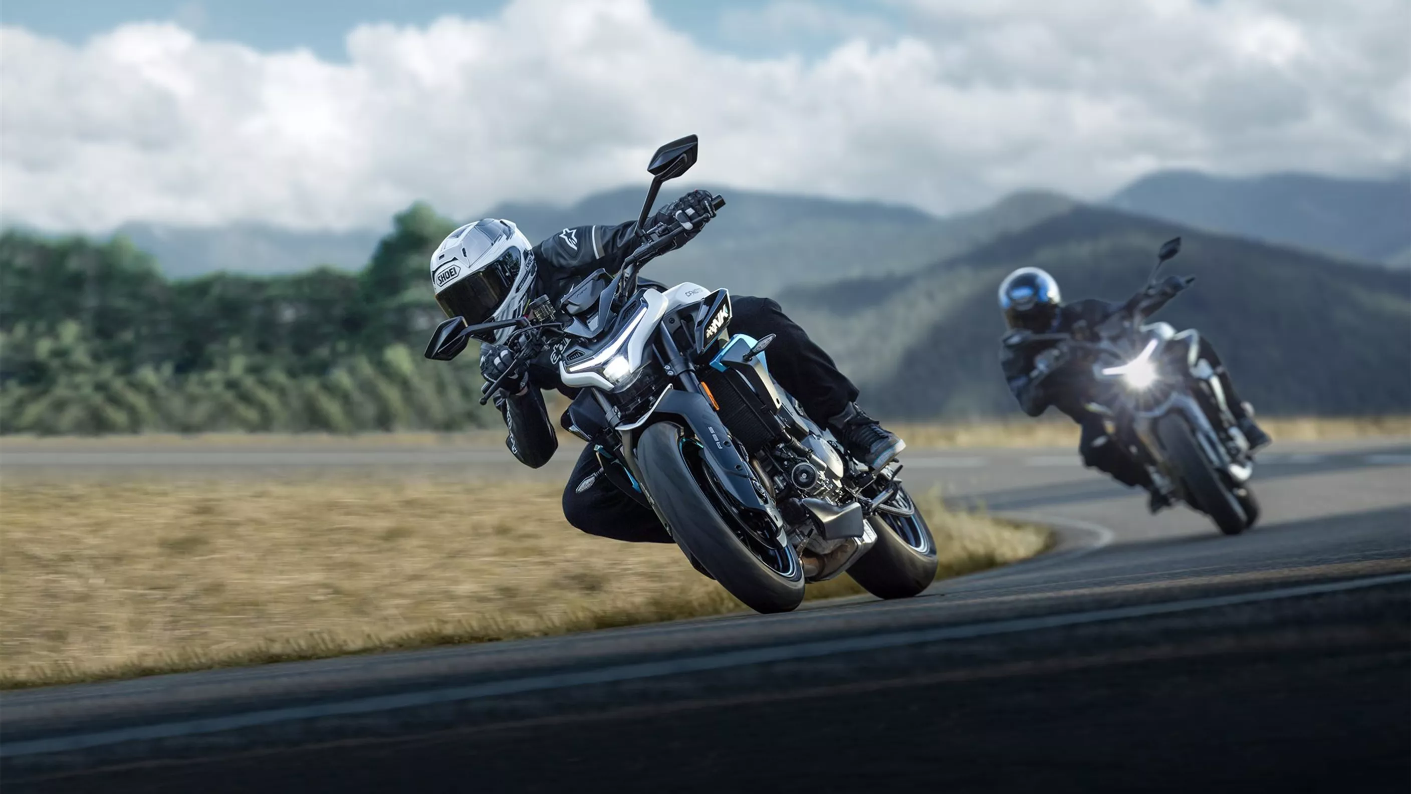 Novas Motos CFMOTO de Três Cilindros: 675NK e 675SR-R 2025 Novas Motos CFMOTO de Três Cilindros: 675NK e 675SR-R 2025
