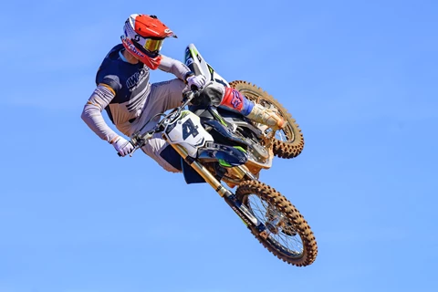 Triumph TF 450 RC Test 2025 - Das GOAT-Bike Triumph TF 450 RC Test 2025 - Das GOAT-Bike