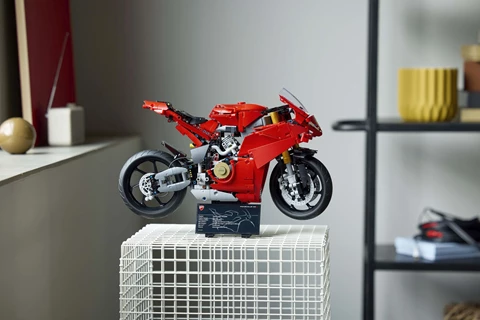 Neue LEGO Technic Ducati Panigale V4 S 2025 Neue LEGO Technic Ducati Panigale V4 S 2025