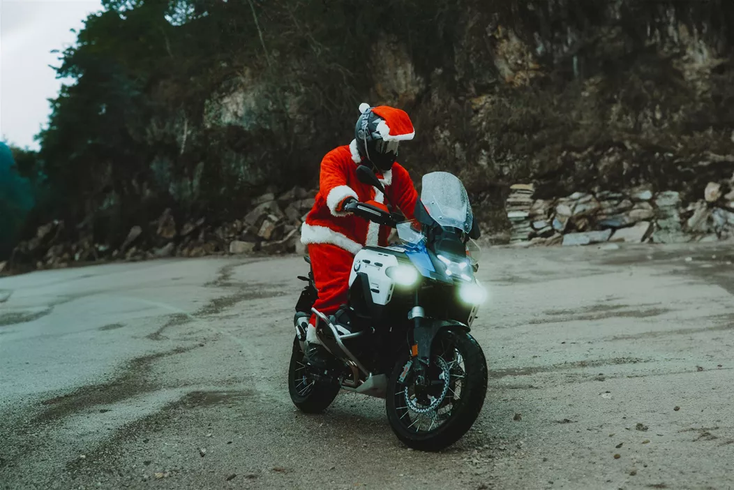 Quem compra uma GS 1300 Adventure deve poder fazer tudo com ela. Será que a robusta também se sai bem no todo-o-terreno?