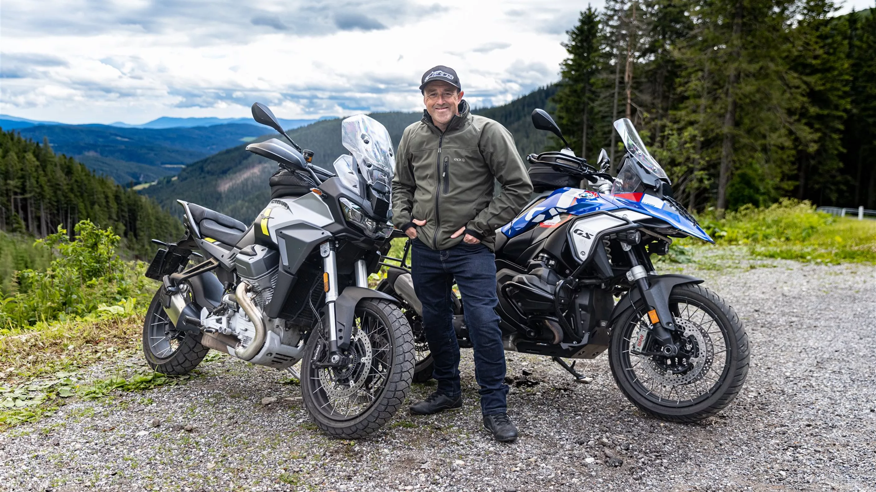 BMW R 1300 GS vs. Moto Guzzi Stelvio im Landstraßen Test BMW R 1300 GS vs. Moto Guzzi Stelvio im Landstraßen Test