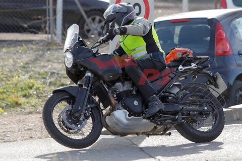 Royal Enfield Himalayan 650 Erlkönig