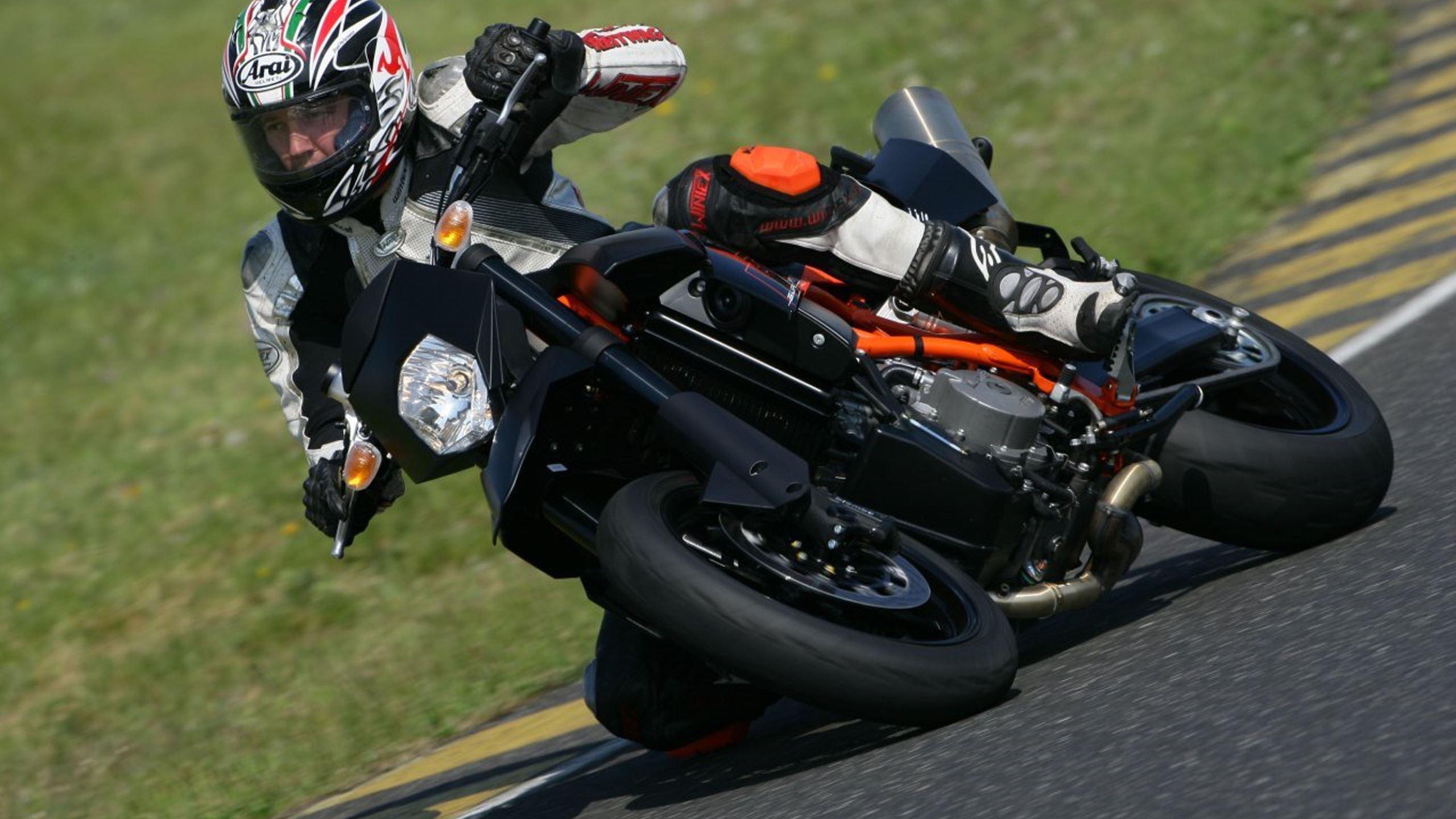 KTM 950 Supermoto R 2007 KTM 950 Supermoto R 2007