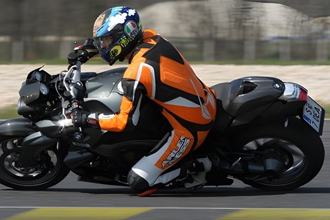 BMW K1300 R Retrotest und Langzeiterfahrungen  