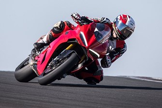 Ducati Panigale V2 2025 Test auf der Rennstrecke