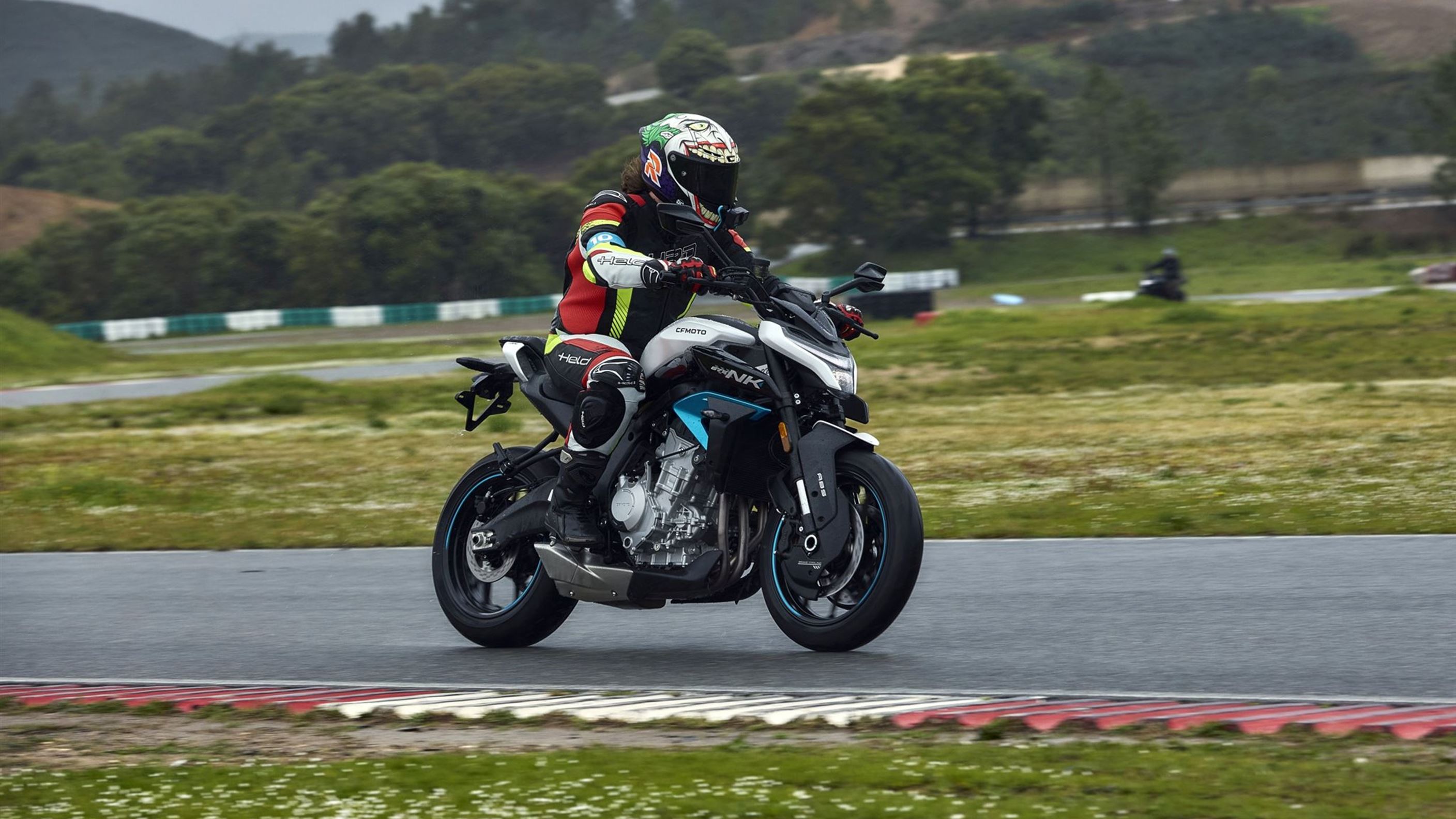 CFMOTO 675NK 2025: Pierwsze wrażenia CFMOTO 675NK 2025: Pierwsze wrażenia
