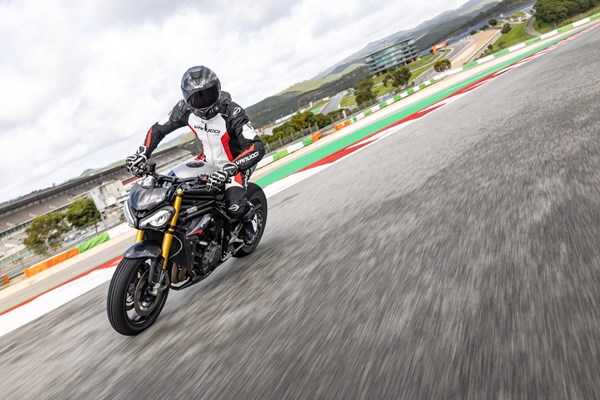 Die neue Triumph Speed Triple 1200 RS 2025