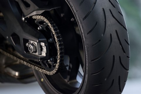 Motorradreifen-Neuregelung zu Vorgaben und Abnahme