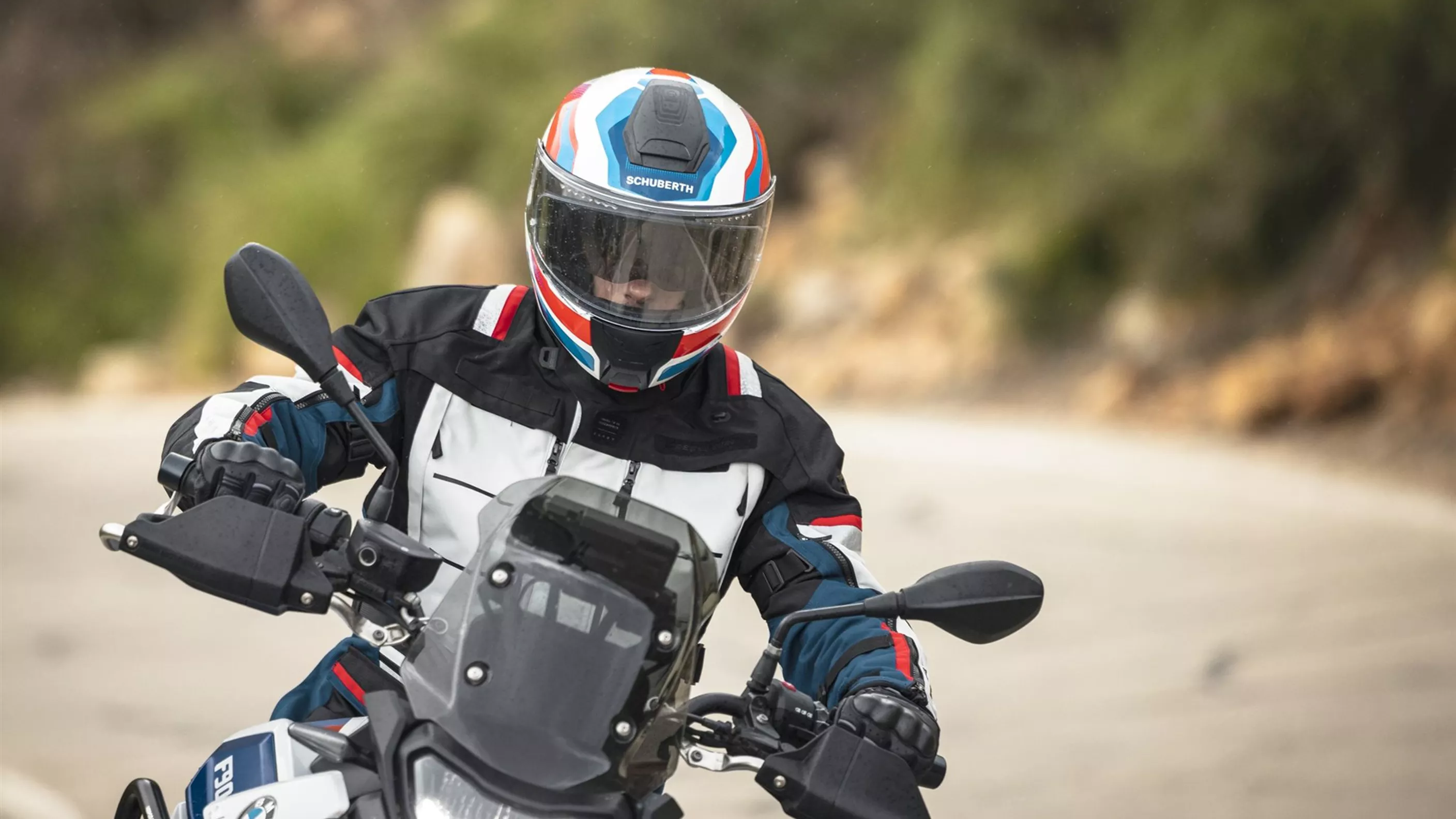 Schuberth Concept – Ny Flip-Up Hjälm för 2025 Schuberth Concept – Ny Flip-Up Hjälm för 2025