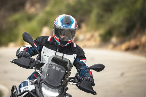Schuberth Concept – Neuer Klapphelm für 2025