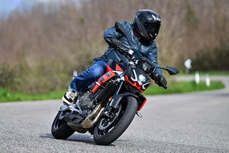 Aprilia Tuono 457 Test 2025 Aprilia Tuono 457 Test 2025