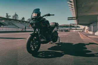 Harley-Davidson Pan America ST: Tracktest mit Martin Bauer kommt Harley-Davidson Pan America ST: Tracktest mit Martin Bauer kommt
