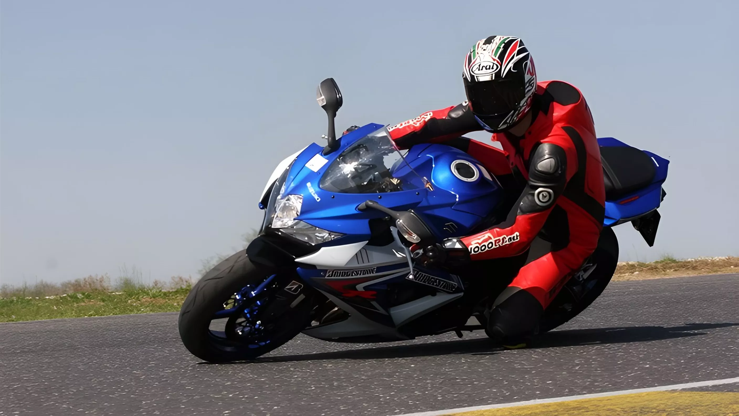 Suzuki GSX-R 750 Teszt és Tapasztalatok Suzuki GSX-R 750 Teszt és Tapasztalatok