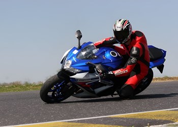 Suzuki GSX-R 750 Test und Erfahrungen Suzuki GSX-R 750 Test und Erfahrungen