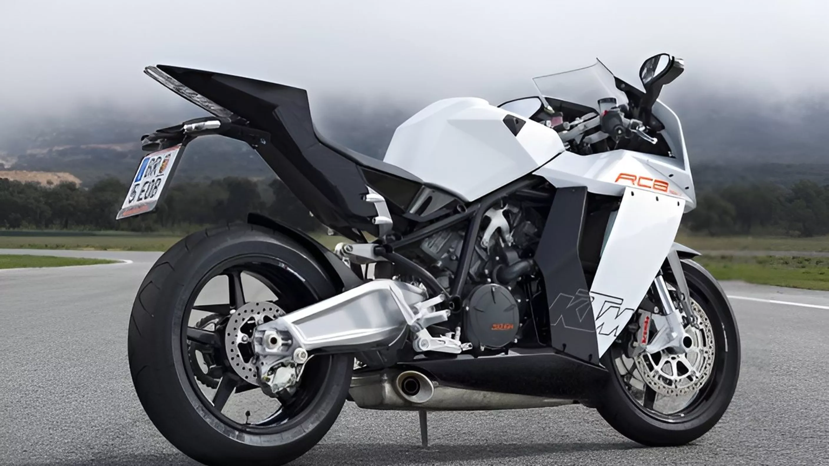 KTM 1190 RC8 Review and Retrospective KTM 1190 RC8 Review and Retrospective