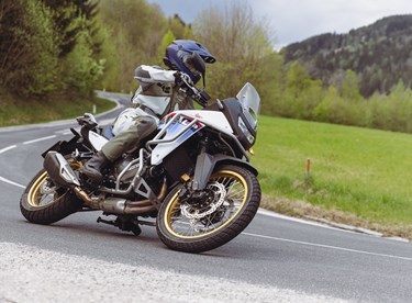 Die Honda XL750 Transalp im Straßentest Die Honda XL750 Transalp im Straßentest