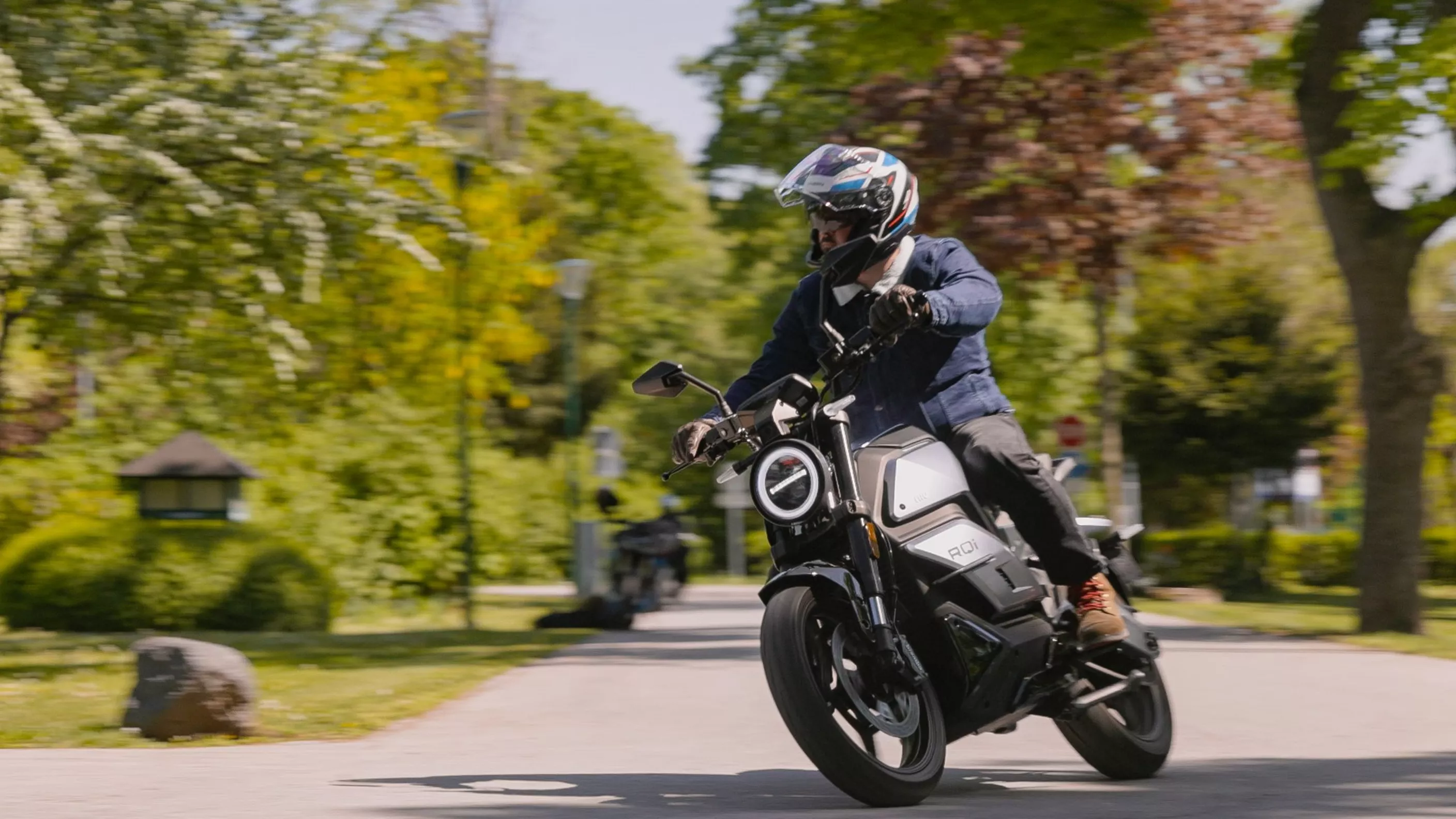 NIU RQi 2025 v testu – Elektrická A1 motorka NIU RQi 2025 v testu – Elektrická A1 motorka