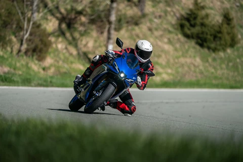 Testbericht: Yamaha R3 2025 Testbericht: Yamaha R3 2025