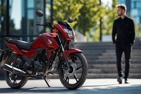 Hondas günstiges Naked Bike: CB125F kommt neu 2026