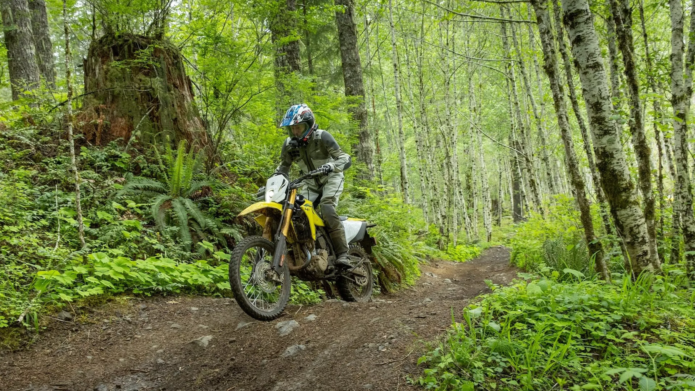 Suzuki DR-Z4S 2025 Review: The Return of the Cult Enduro Suzuki DR-Z4S 2025 Review: The Return of the Cult Enduro