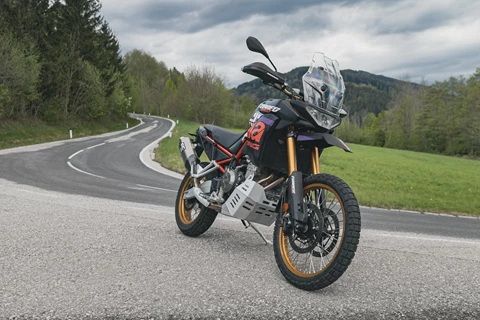 Die Aprilia Tuareg Rally 660 im Straßentest Die Aprilia Tuareg Rally 660 im Straßentest