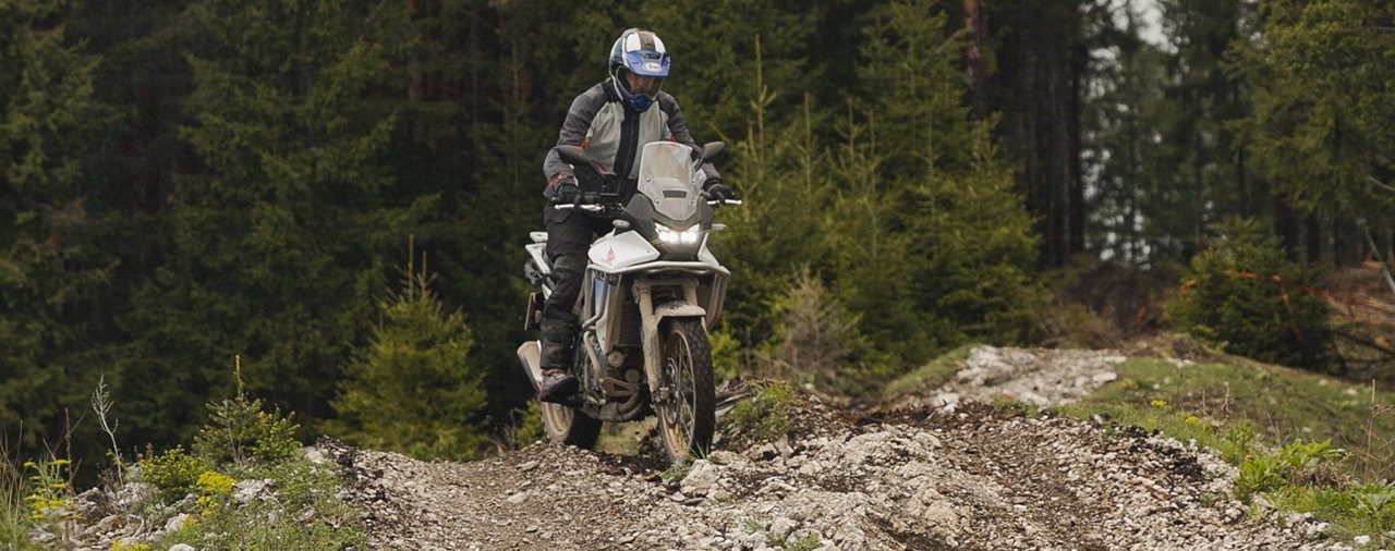 Honda XL750 Transalp 2025 im Offroad Test