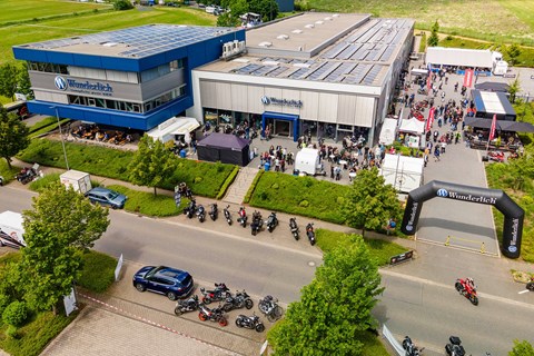 Wunderlich Jubiläums-Anfahrt 2025 in der Eifel