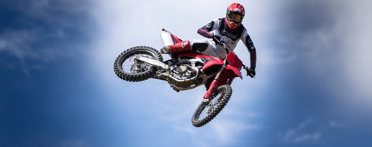 Ducati Desmo 450 MX Test 2025: Feuertaufe bestanden