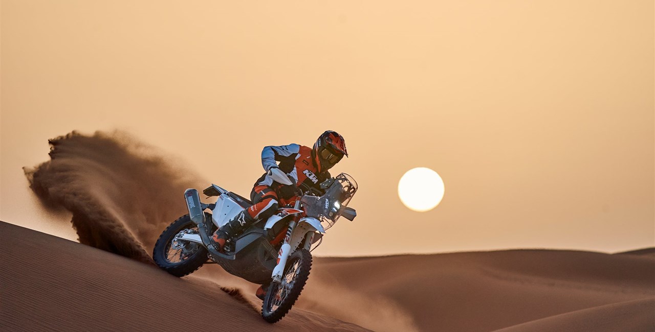KTM 450 Rally Replica 2026: Kunden-Rennmaschine aus Mattighofen