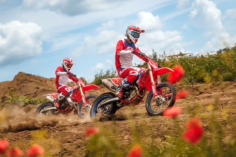 Neue Motocrosser: Beta RX 350 2T & RX 250 2T Modelljahr 2026