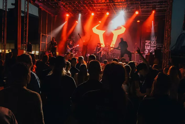 Adrenaline, uitwisselingen en actie: Duizenden motorfans van over de hele wereld toverden het terrein van SW-MOTECH tijdens het OPEN HOUSE 2025 om tot een bruisend centrum van tweewielerpassie.