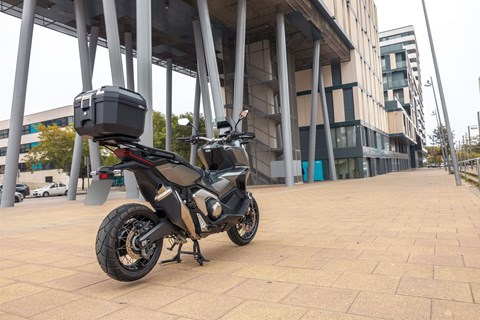 SHAD TR41 Topcase: Neues Gepäcksystem für Straße & Gelände