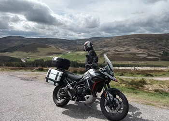 Triumph Tiger 900 GT Pro im Reise-Intensiv-Test über 2000 km Triumph Tiger 900 GT Pro im Reise-Intensiv-Test über 2000 km