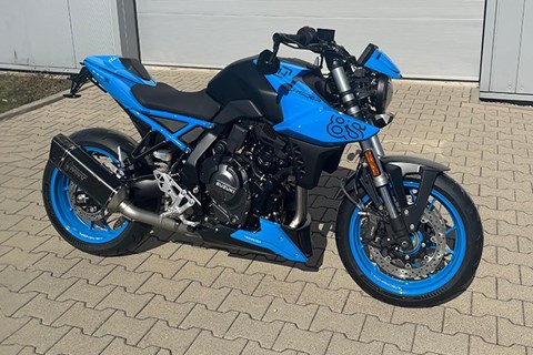 Suzuki GSX-8S Umbau: HIGHSIDER verpasst Naked Bike neuen Look