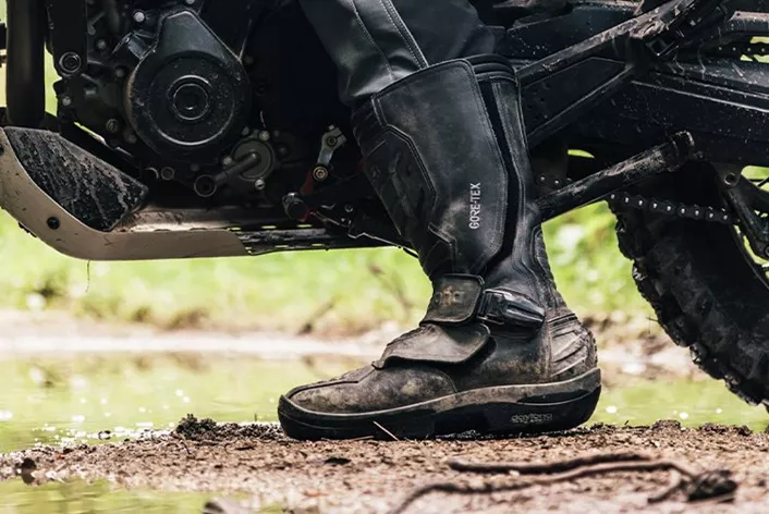 Island, Schlamm und 40 Grad: Drei Jahre lang wurde der Daytona TransTourMan GTX auf Reisen, Rallys und Touren von mir getragen. Hier sind meine Erfahrungen mit Daytonas einzigem Offroad-Stiefel.