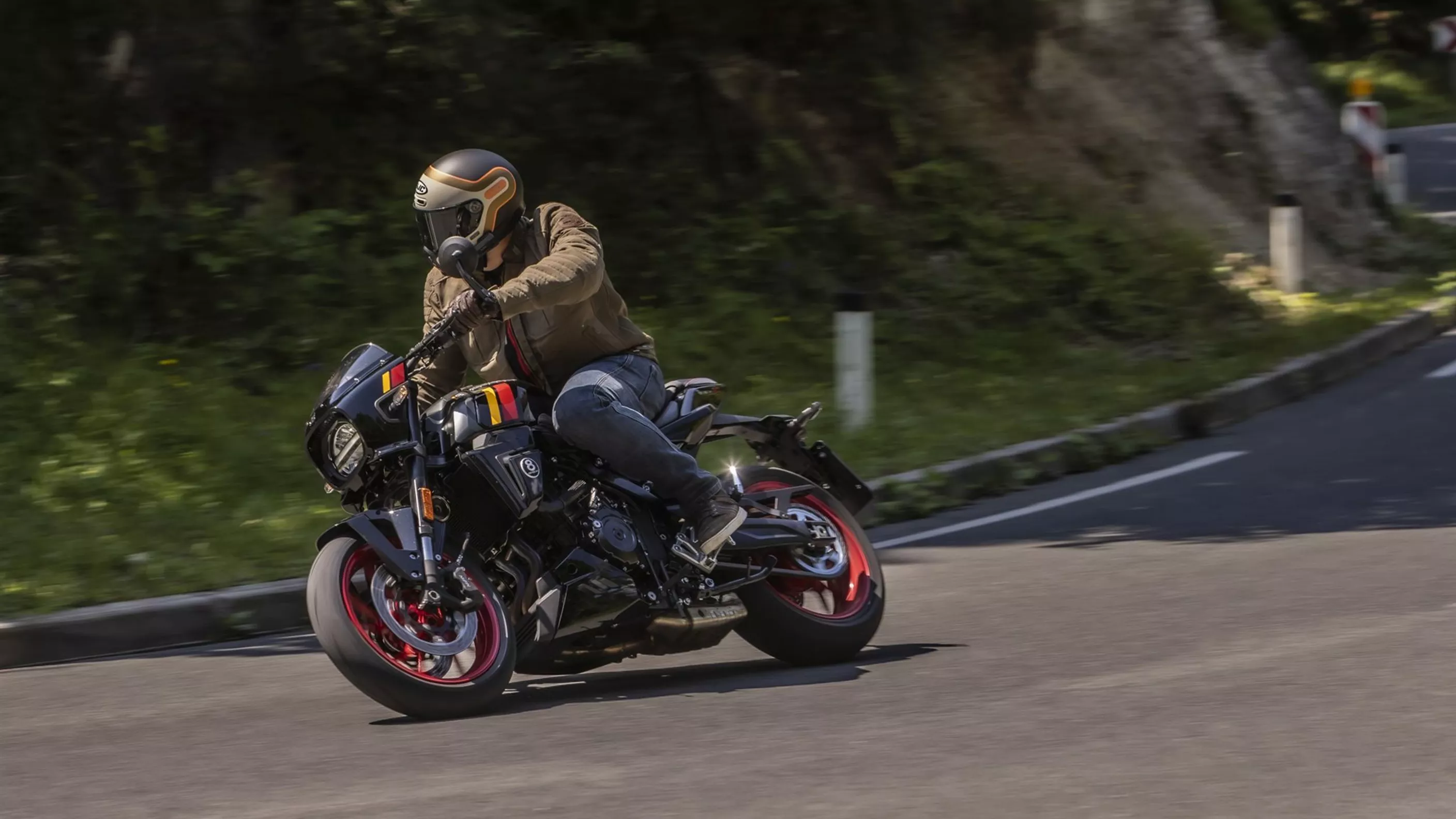 Suzuki GSX-8T & GSX-8TT 2025 Review: Tested and Proven Suzuki GSX-8T & GSX-8TT 2025 Review: Tested and Proven