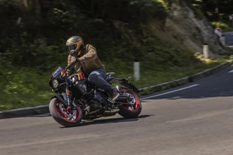 Suzuki GSX-8T & GSX-8TT 2025 im Test Suzuki GSX-8T & GSX-8TT 2025 im Test