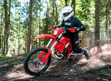 Die Beta RR X-Pro 2026 Enduro-Modelle im Test Die Beta RR X-Pro 2026 Enduro-Modelle im Test