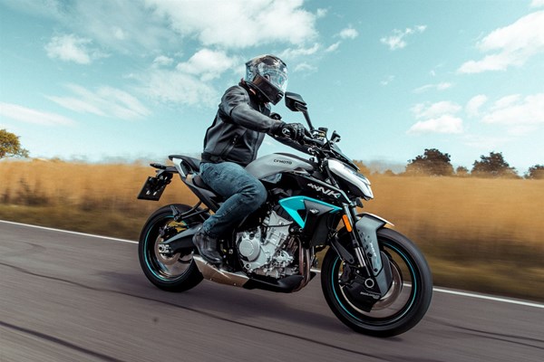 CFMOTO 675NK 2025 im Test: Dreizylinder-Naked im Check CFMOTO 675NK 2025 im Test: Dreizylinder-Naked im Check