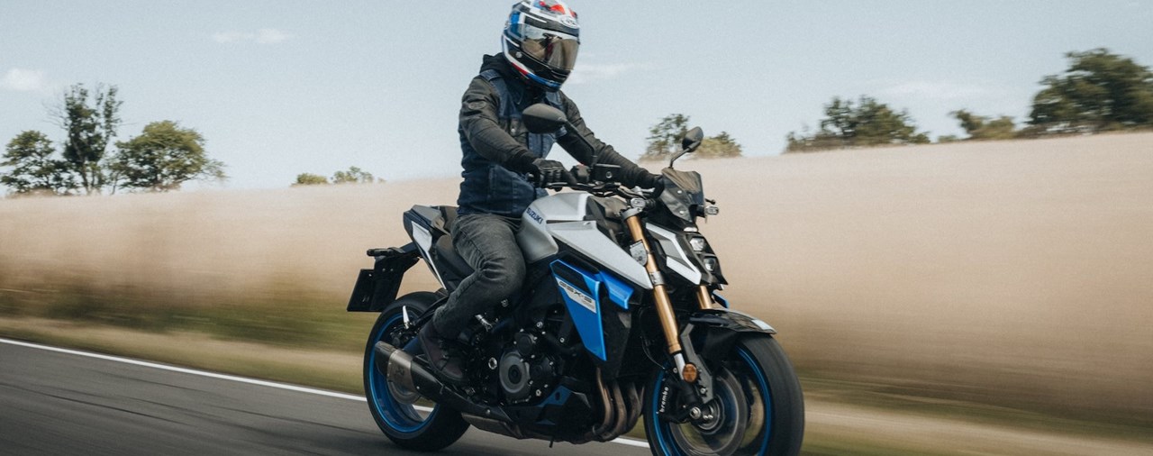 Desain Suzuki Gsx S1000 2021 Bikereview-2022-Suzuki-GSX-S1000-58