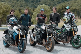 Japanische Vierzylinder Nakedbikes