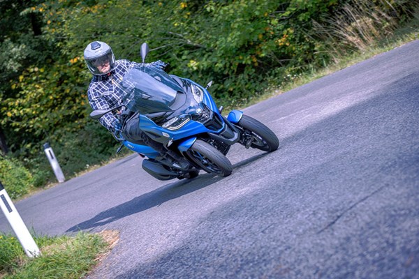 Piaggio MP3 310 Test 2025: Dreirad-Roller für B-Führerschein