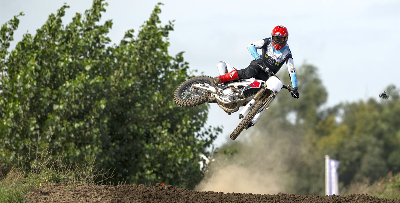 Yamaha YZ450F 2026 Test: Mehr Kontrolle, Speed & Fahrspaß