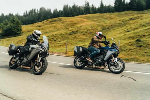 Yamaha Tracer 9 GT im Duell mit der Hightechvariante GT+