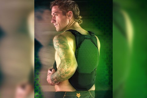 Neuer FOX Airframe Brustschutz mit CE-Zertifikat