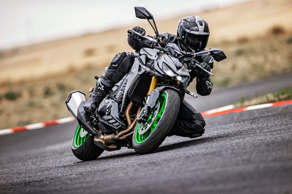 Kawasaki Z1100 2026: Neue Supernaked mit 136 PS vorgestellt