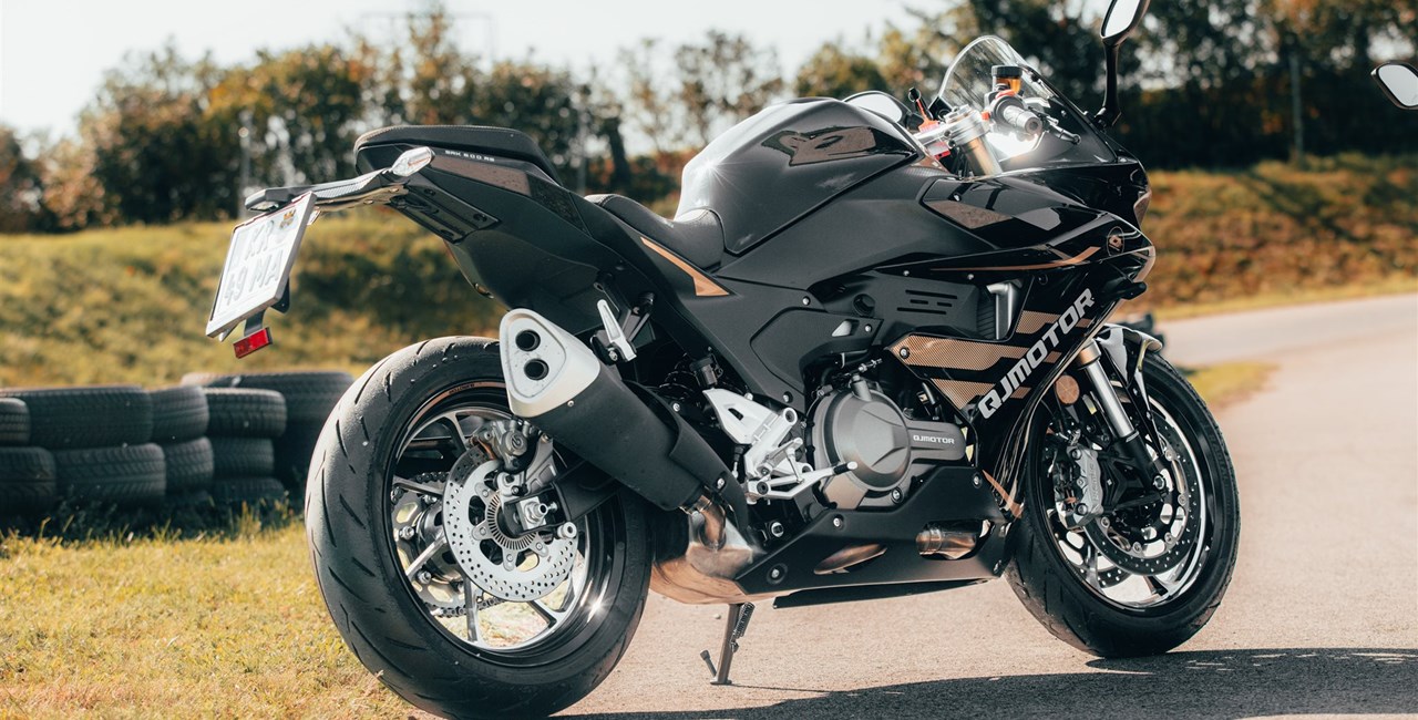 Test QJ Motor SRK 600 RS - Günstiger Supersport für alle?
